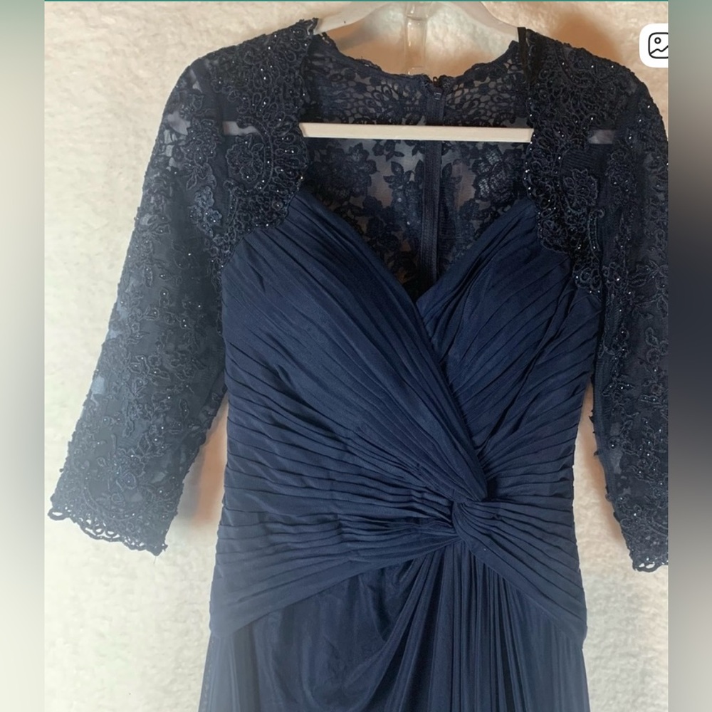 La Femme 23244 Ruched Twist Column Sequence Gown Navy Women's Size 4 Wedding New - Picture 2 of 5